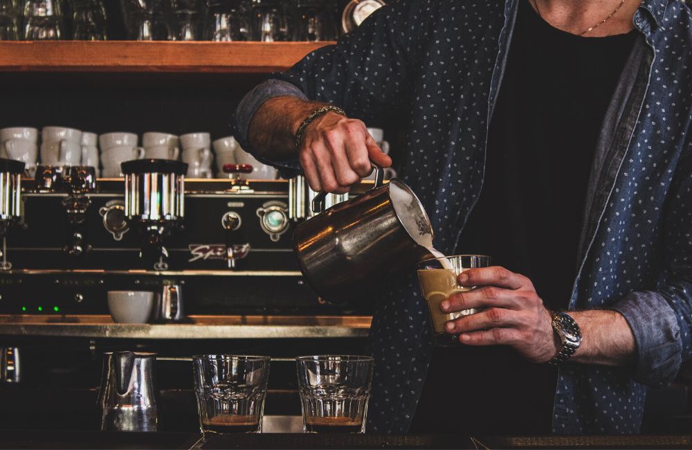 Qué es y cómo hacer un café con leche Qué es y cómo hacer un café con leche