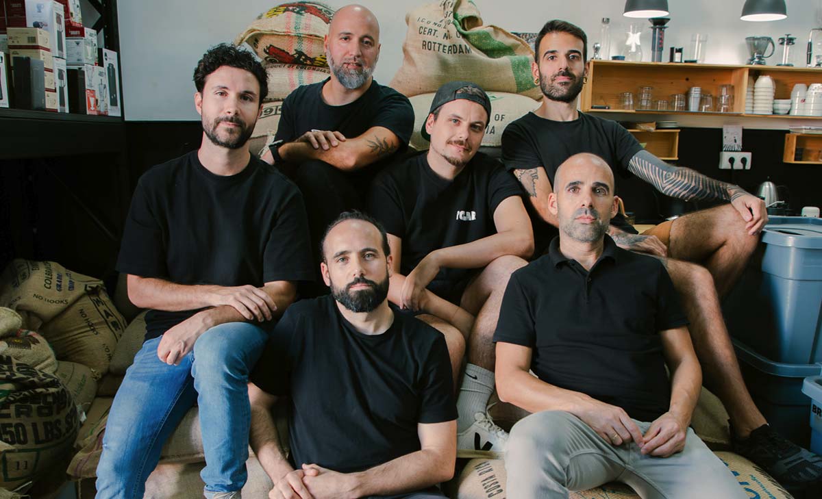 Equipo de Ineffable Coffee Roasters, tostadero de café de especialidad