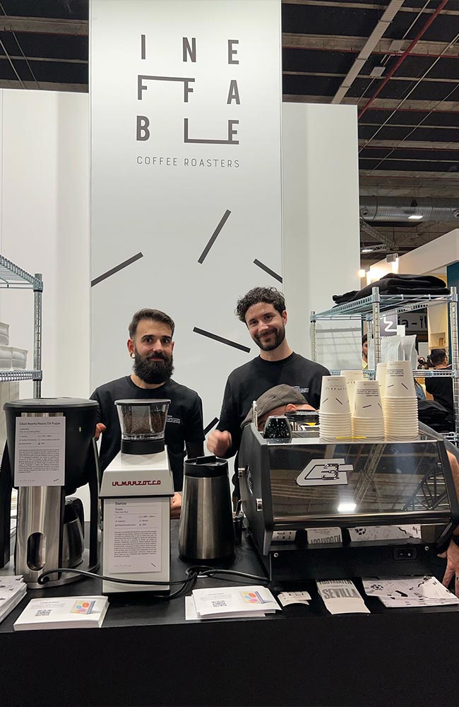 part of the Ineffable Coffee team at the Madrid Coffee Fest Parte del equipo de Ineffable Coffee en el Madrid Coffee Fest