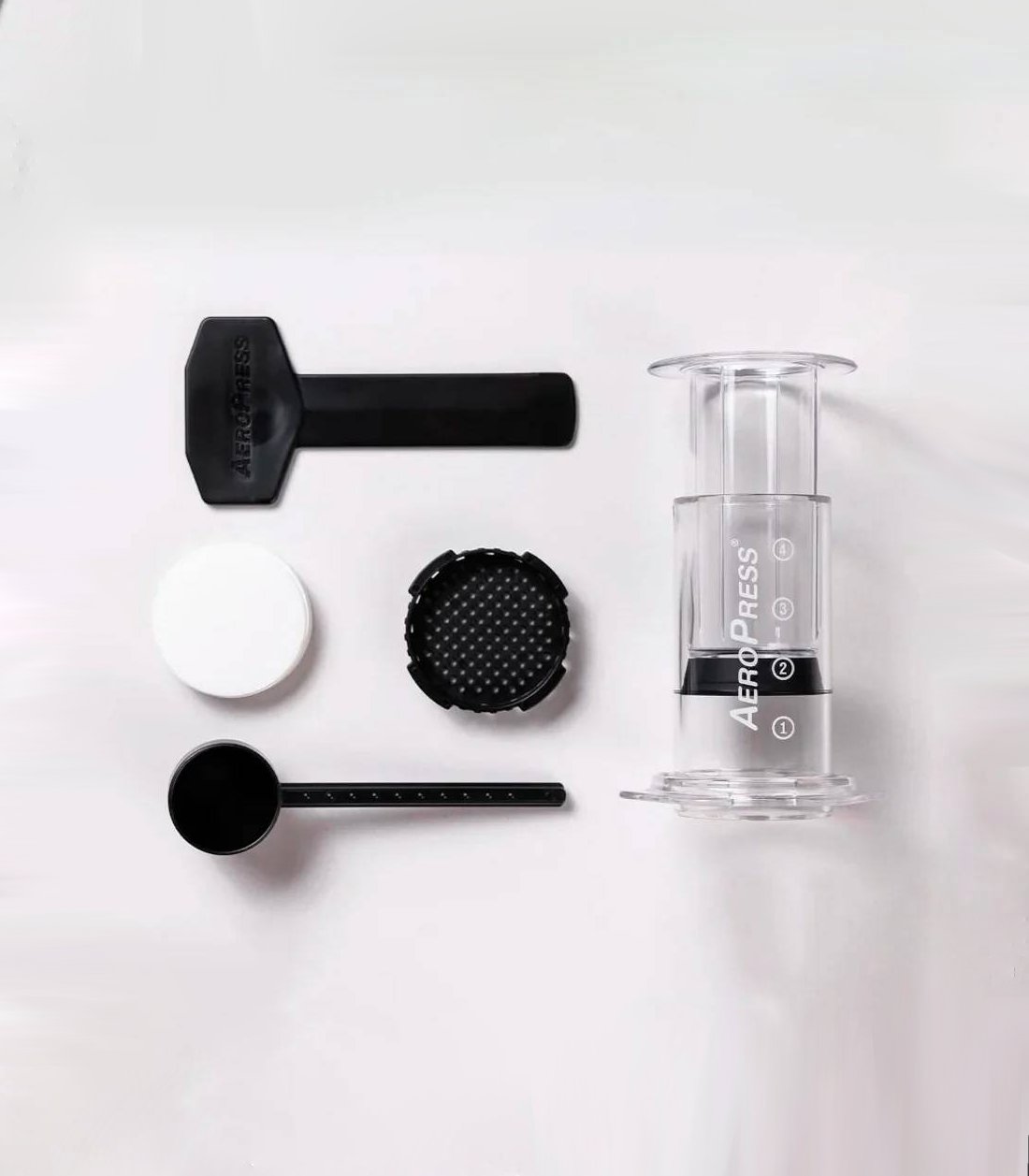 Kit incluido con la cafetera Aeropress Clear